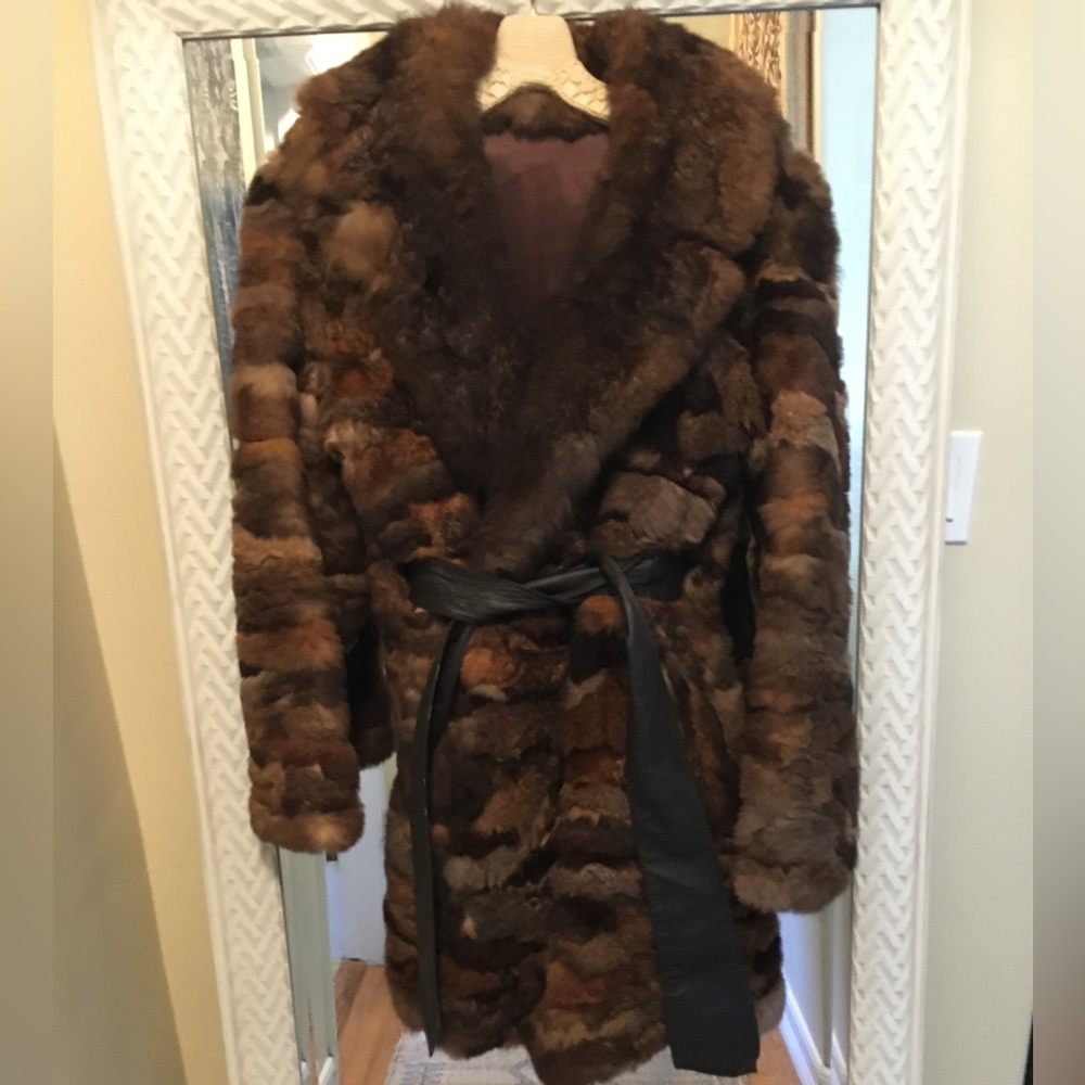 Luxurious Brown Fur Coat with Black Belt